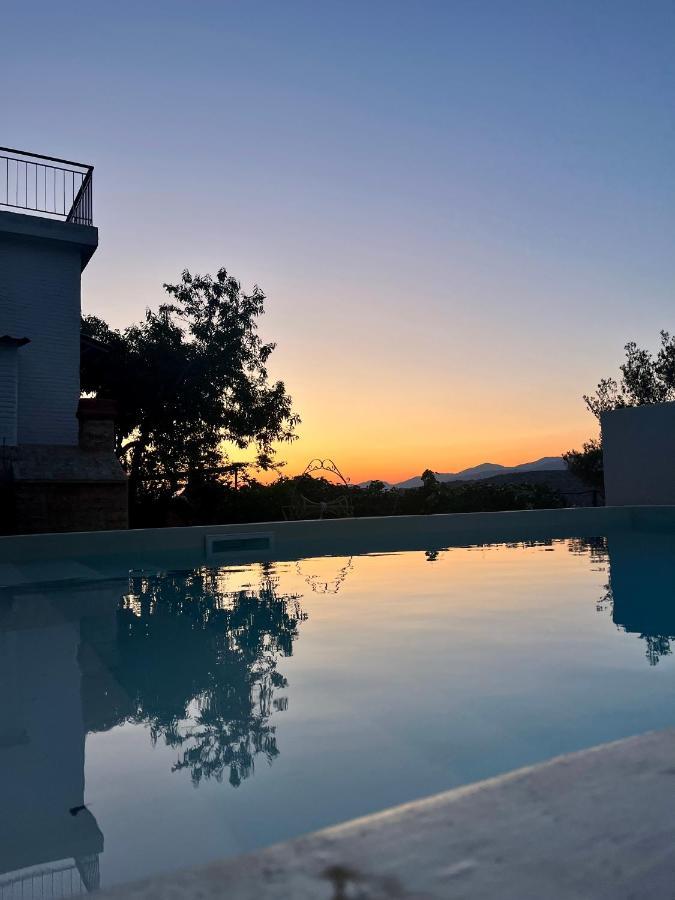 Theodore Resort Agios Georgios  외부 사진